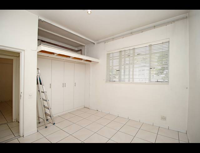 3 BEDROOM APARTMENT FOR SALE IN HOUGHTON ESTATE